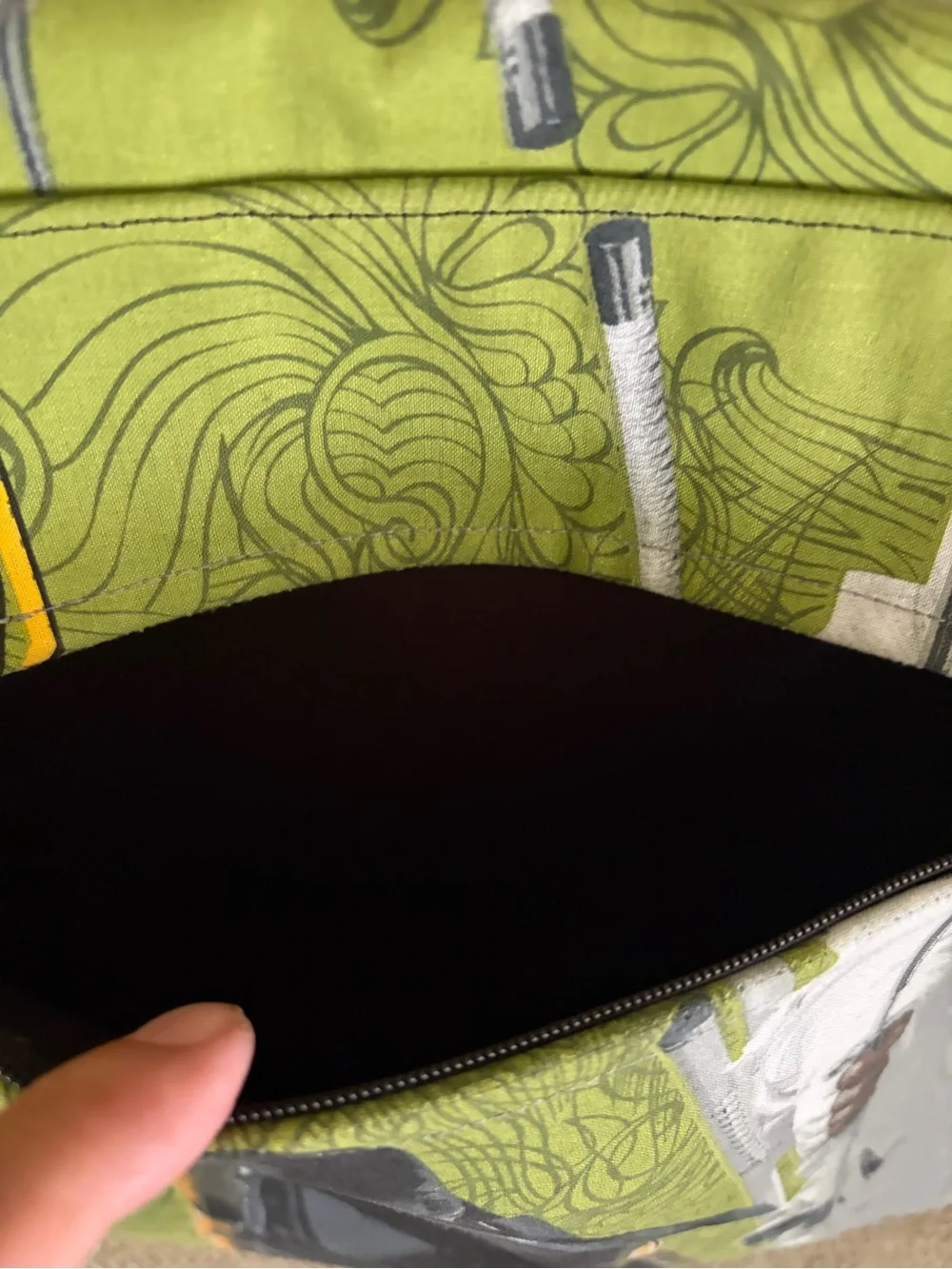Green Graphic Ninja Messenger Bag - Men's Shoulder Bag